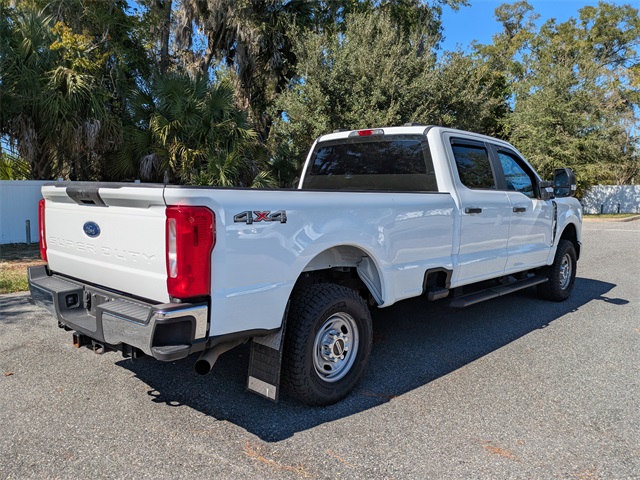 2023 Ford F-350 XL photo 3