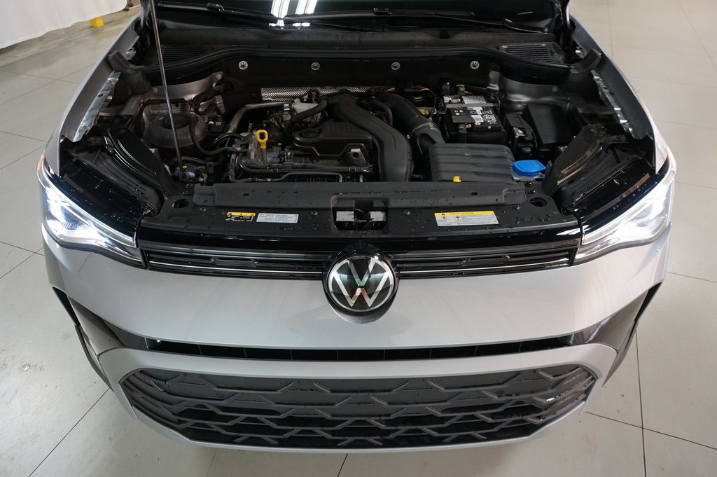 2025 Volkswagen Taos SE photo 22
