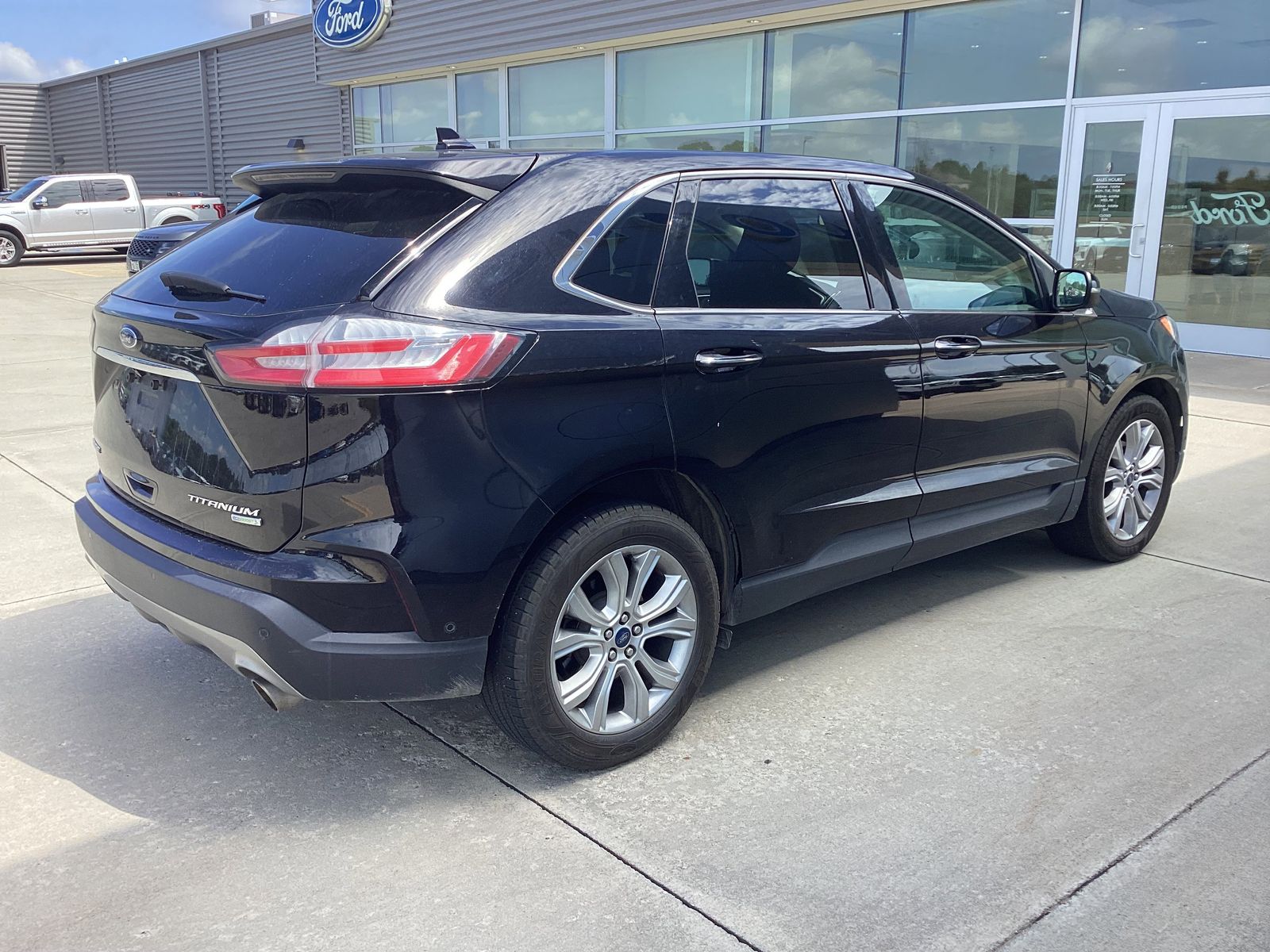 2019 Ford Edge Titanium photo 7