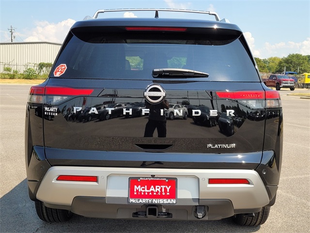 2025 Nissan Pathfinder Platinum photo 6