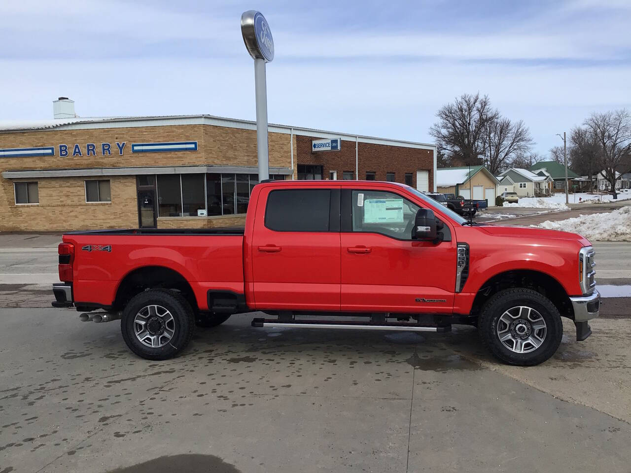 2025 Ford F-350 Lariat photo 2