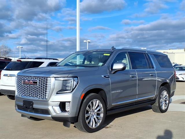 2023 GMC Yukon Denali's photo