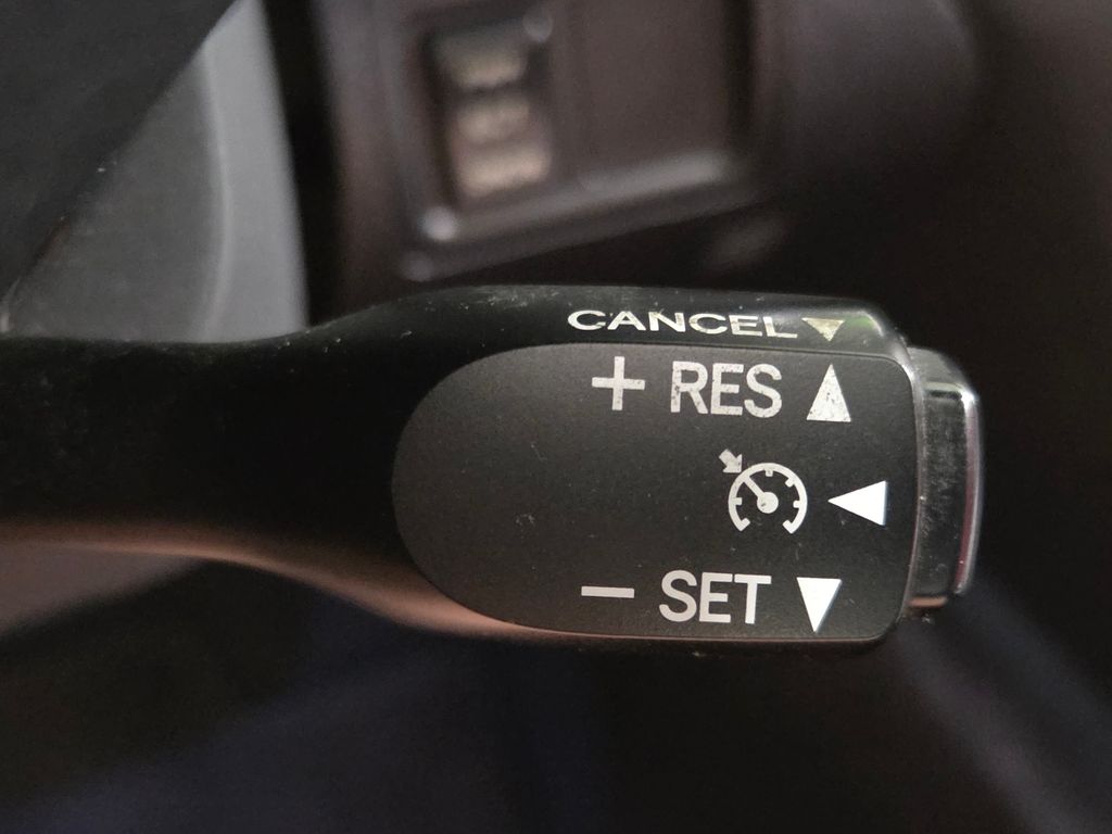 2013 Lexus IS 350 photo 29