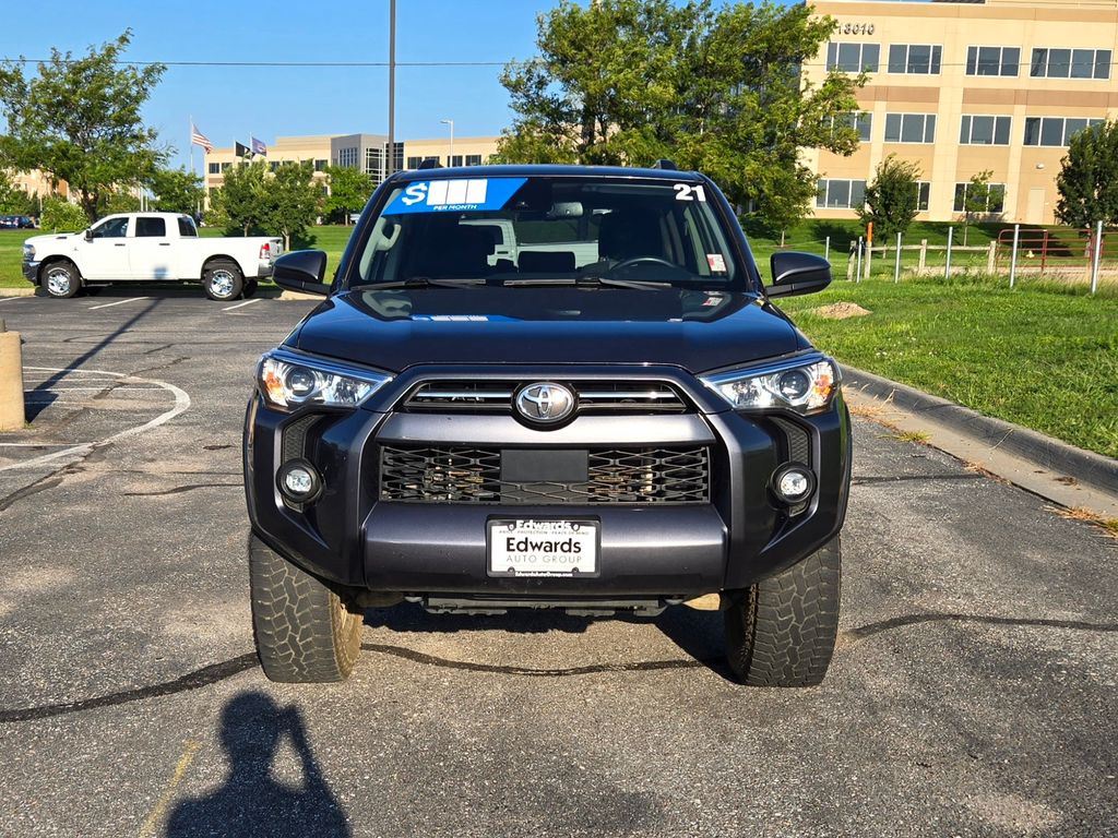 2021 Toyota 4Runner SR5 photo 8
