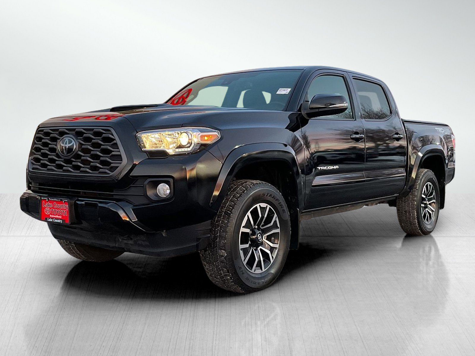 2021 Toyota Tacoma TRD Sport's photo