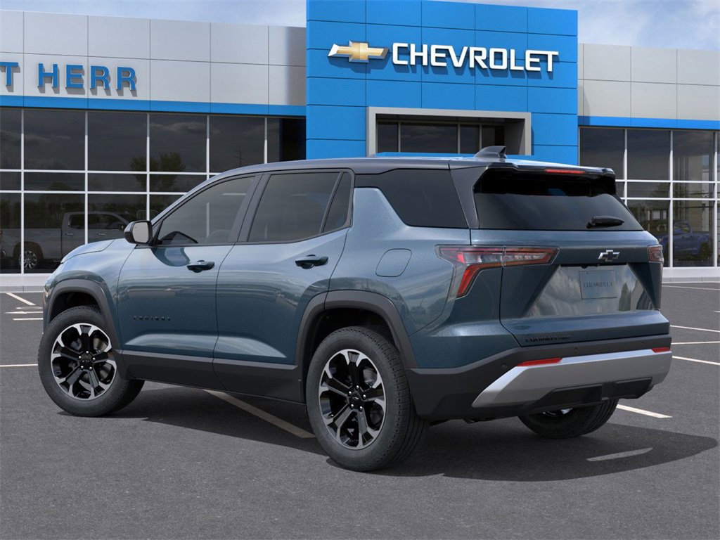 2026 Chevrolet Equinox LT photo 2