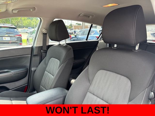 2022 Kia Sportage LX photo 4