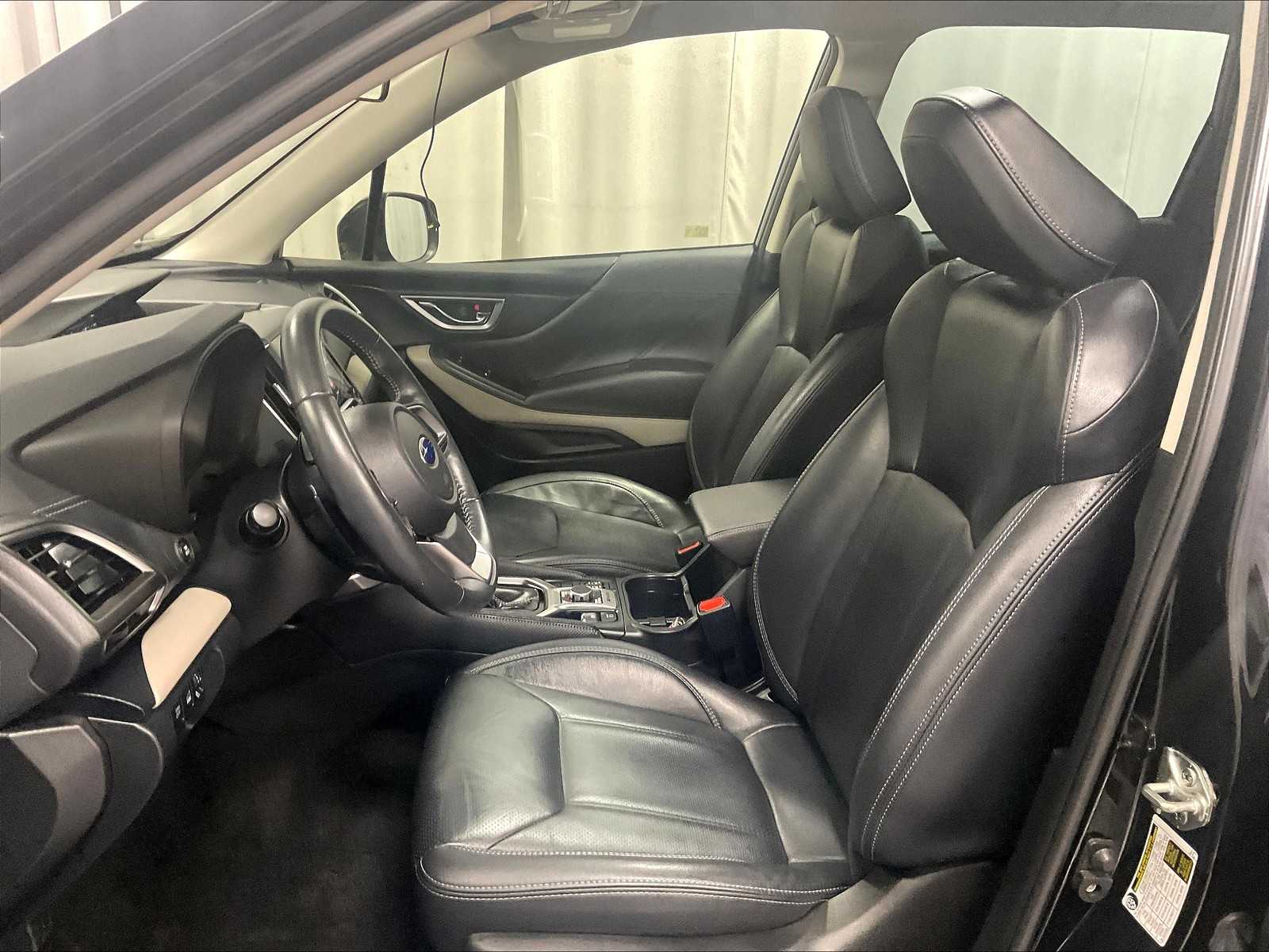 2023 Subaru Forester Limited photo 9