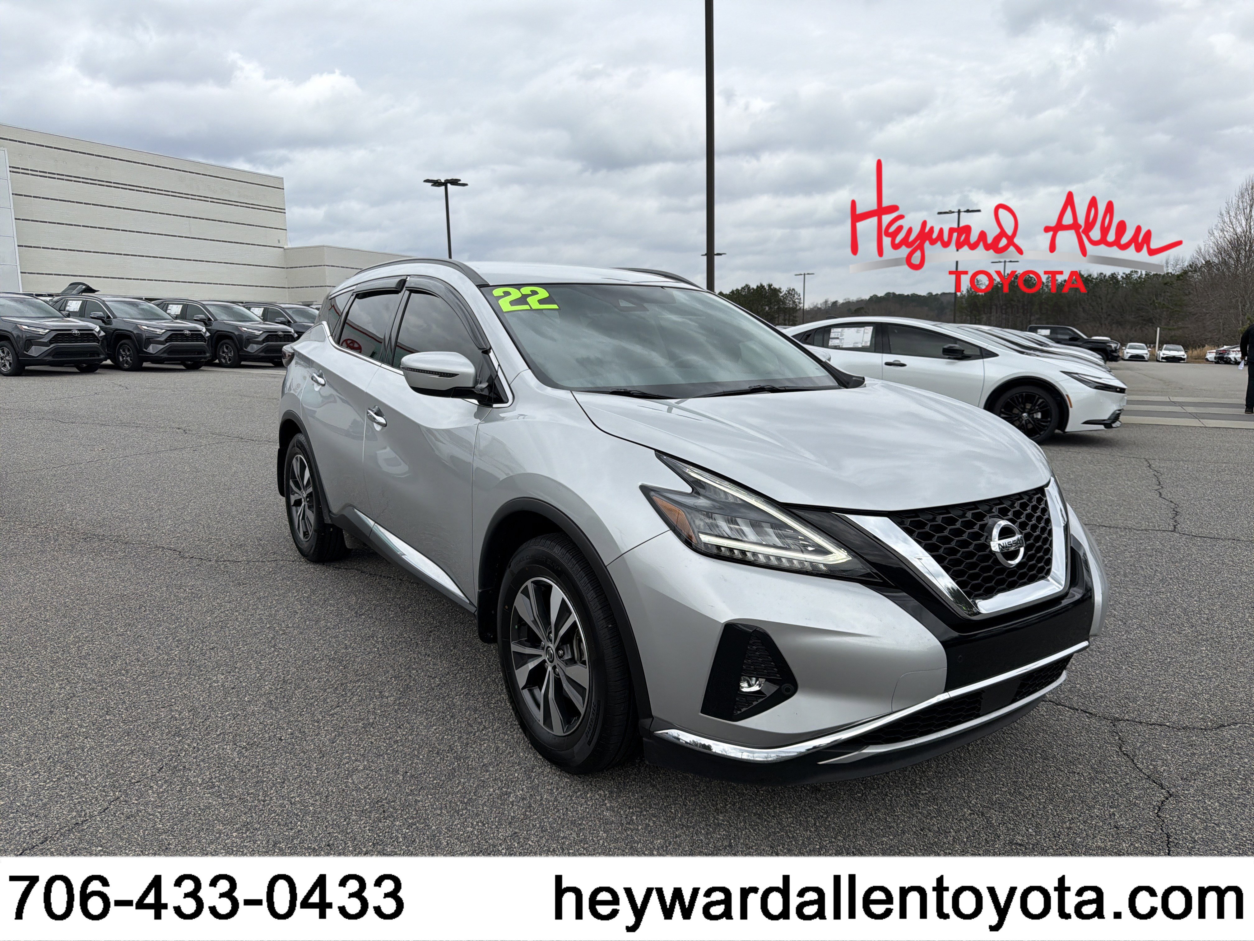 2022 Nissan Murano SV's photo