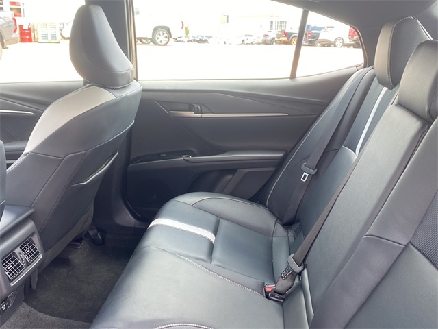 2025 Toyota Camry SE photo 16
