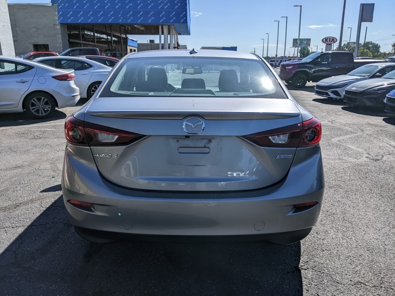 2016 Mazda Mazda3 Touring photo 3