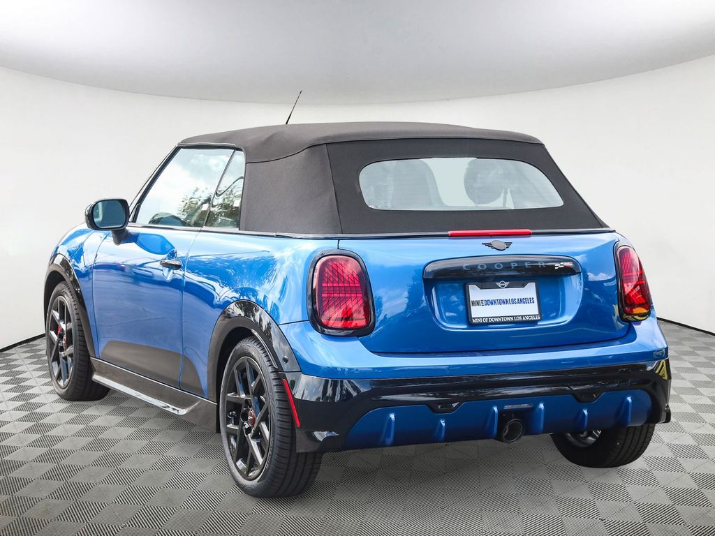 2026 Mini Cooper Convertible Iconic photo 6