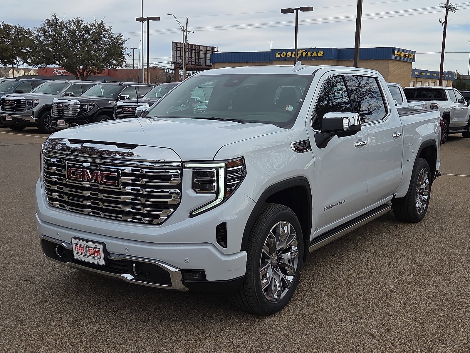 2026 GMC Sierra 1500 Denali's photo