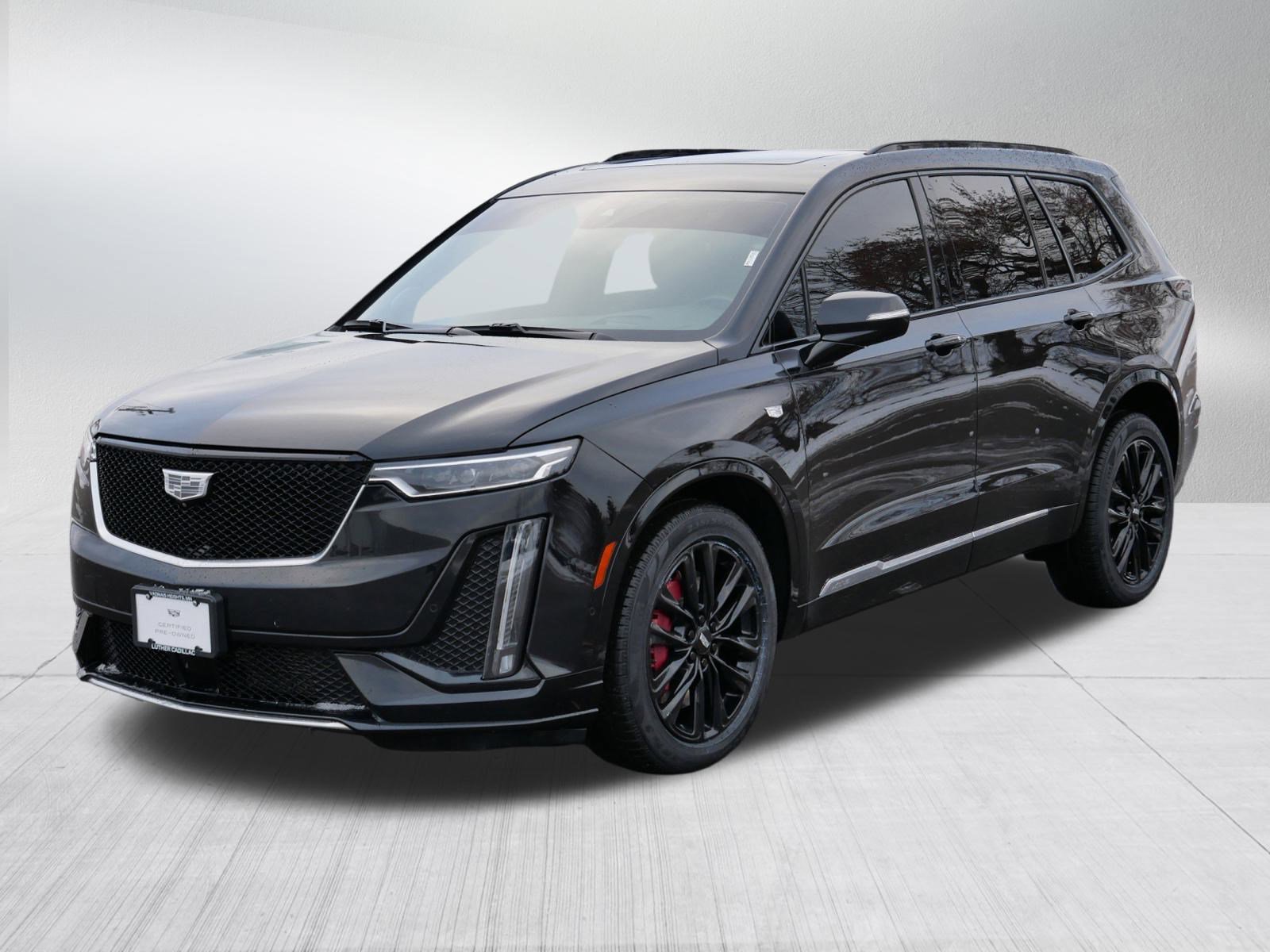 2024 Cadillac XT6 Sport photo 2