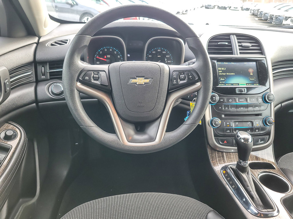 2015 CHEVROLET MALIBU - Image 9