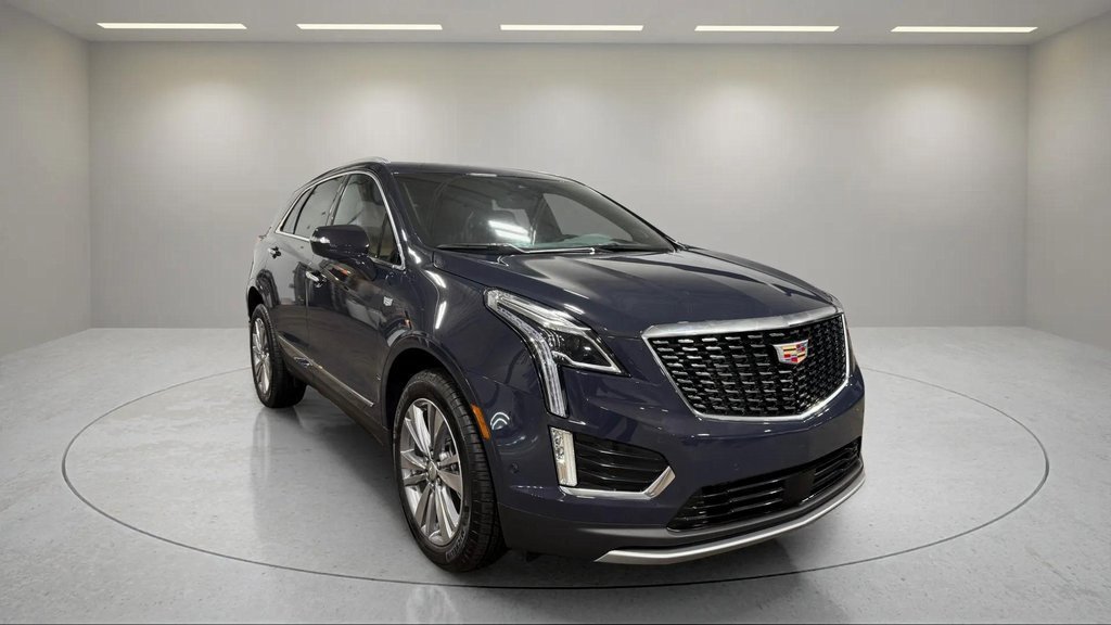 2024 Cadillac XT5 Platinum Premium Luxury photo 3