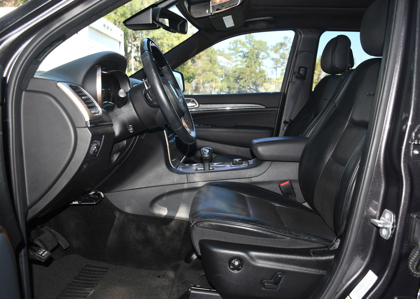 2014 Jeep Grand Cherokee Summit photo 6