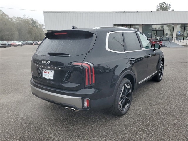 2025 Kia Telluride EX photo 3