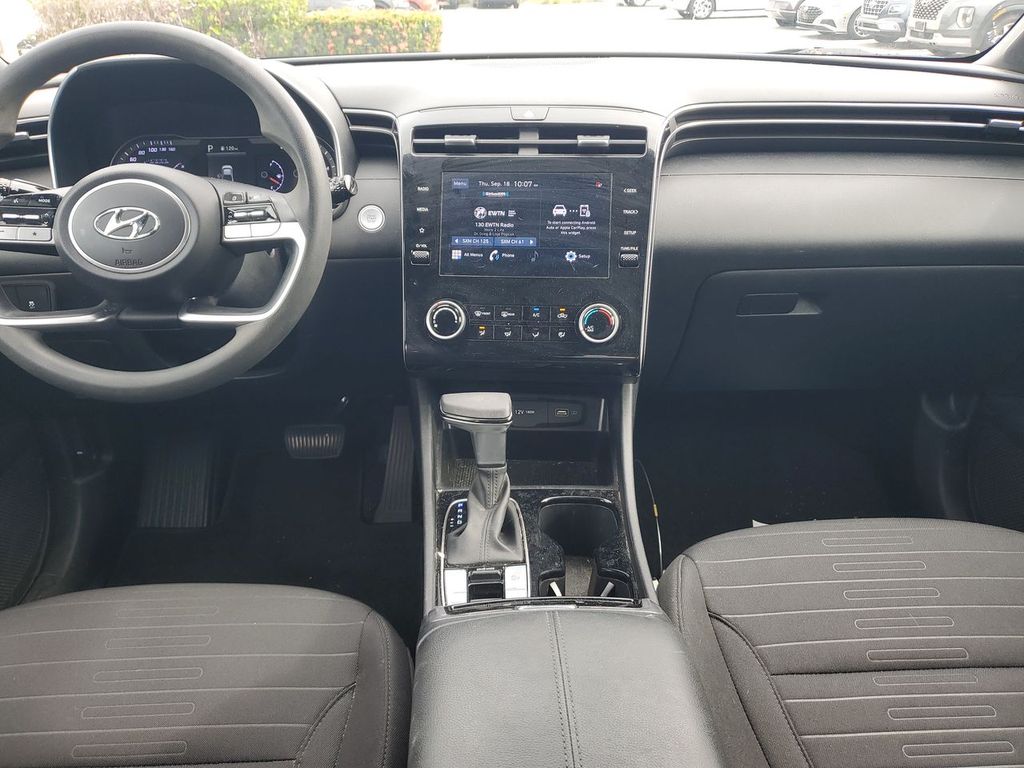 2023 Hyundai Santa Cruz SEL photo 2