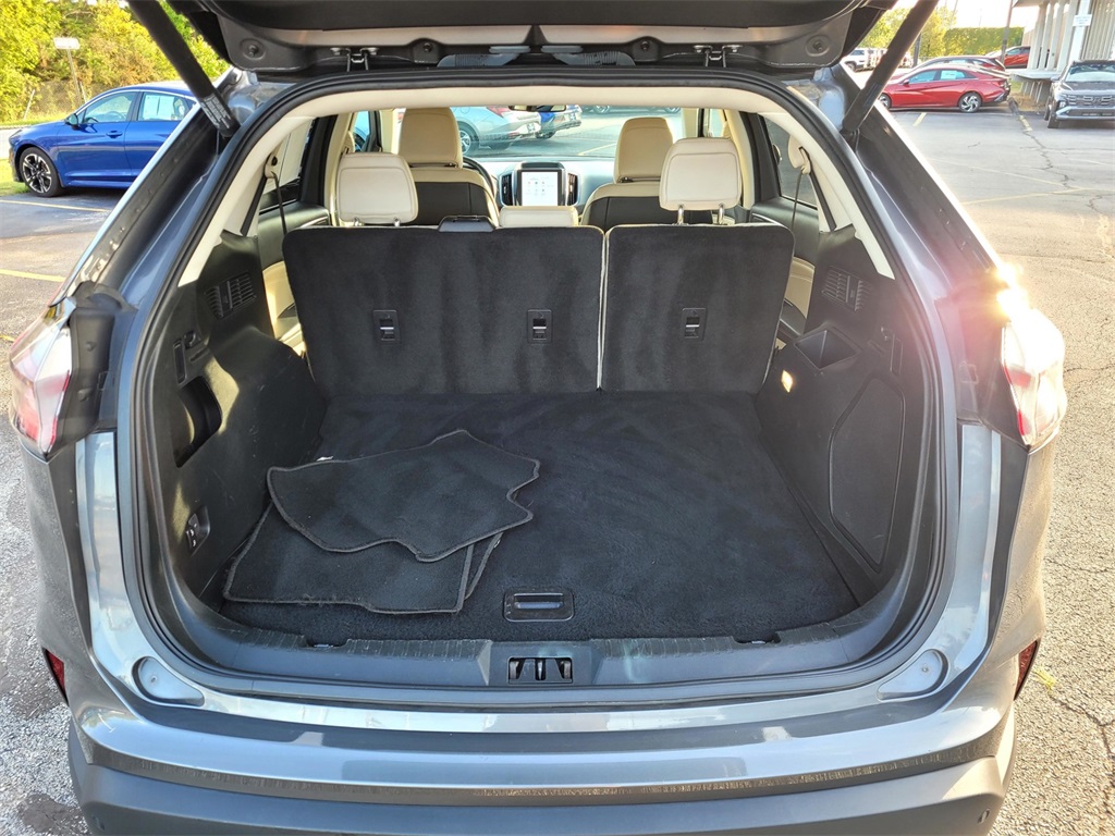 2022 Ford Edge Titanium photo 17