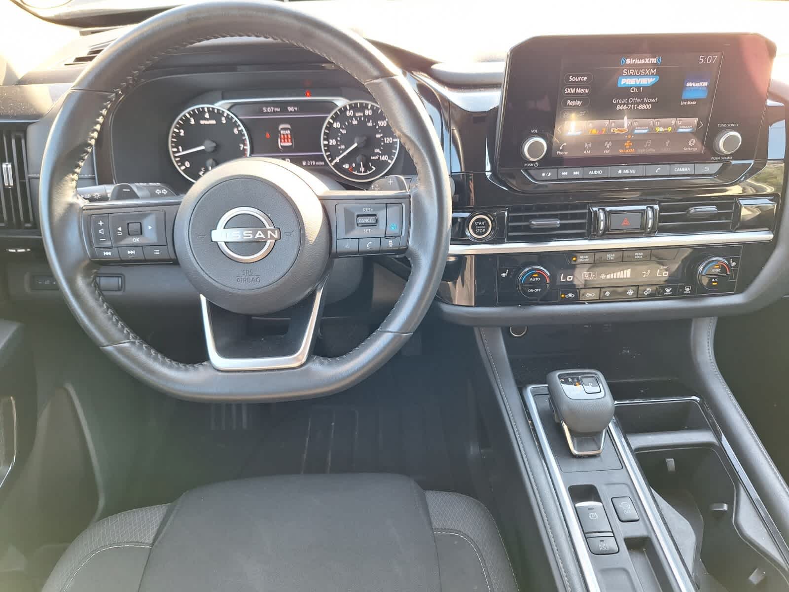 2024 Nissan Pathfinder SV photo 18