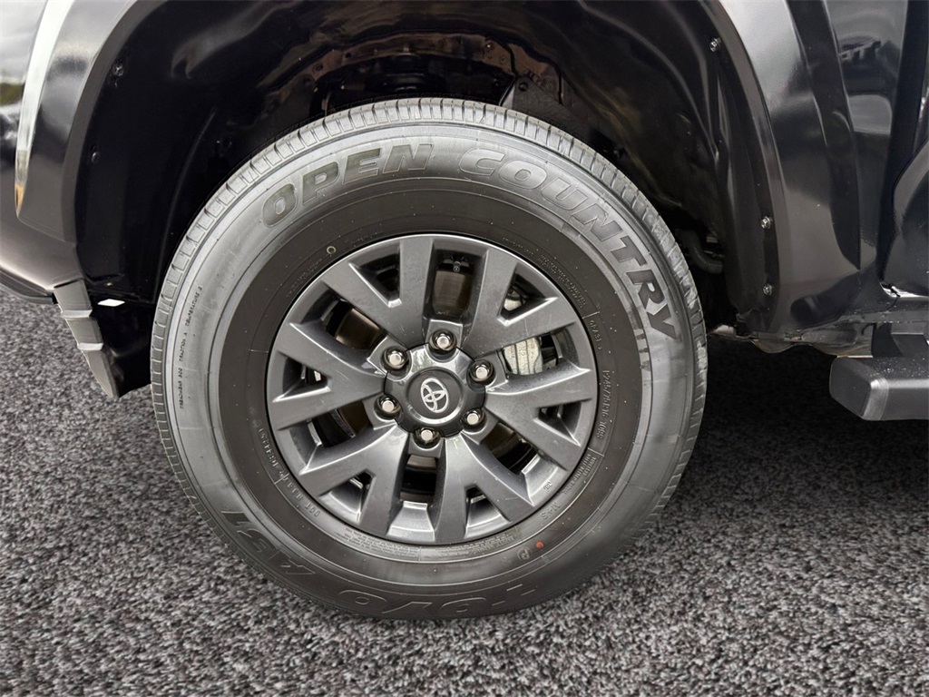 2023 Toyota Tacoma SR5 photo 11