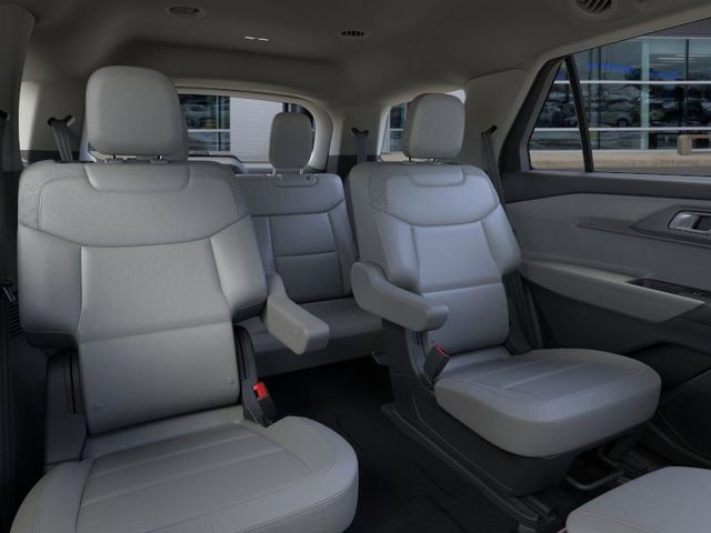 2025 Ford Explorer photo 11