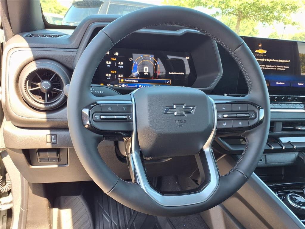 2026 Chevrolet Colorado Trail Boss photo 2