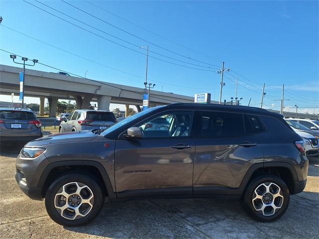 2022 Jeep Compass Trailhawk photo 2