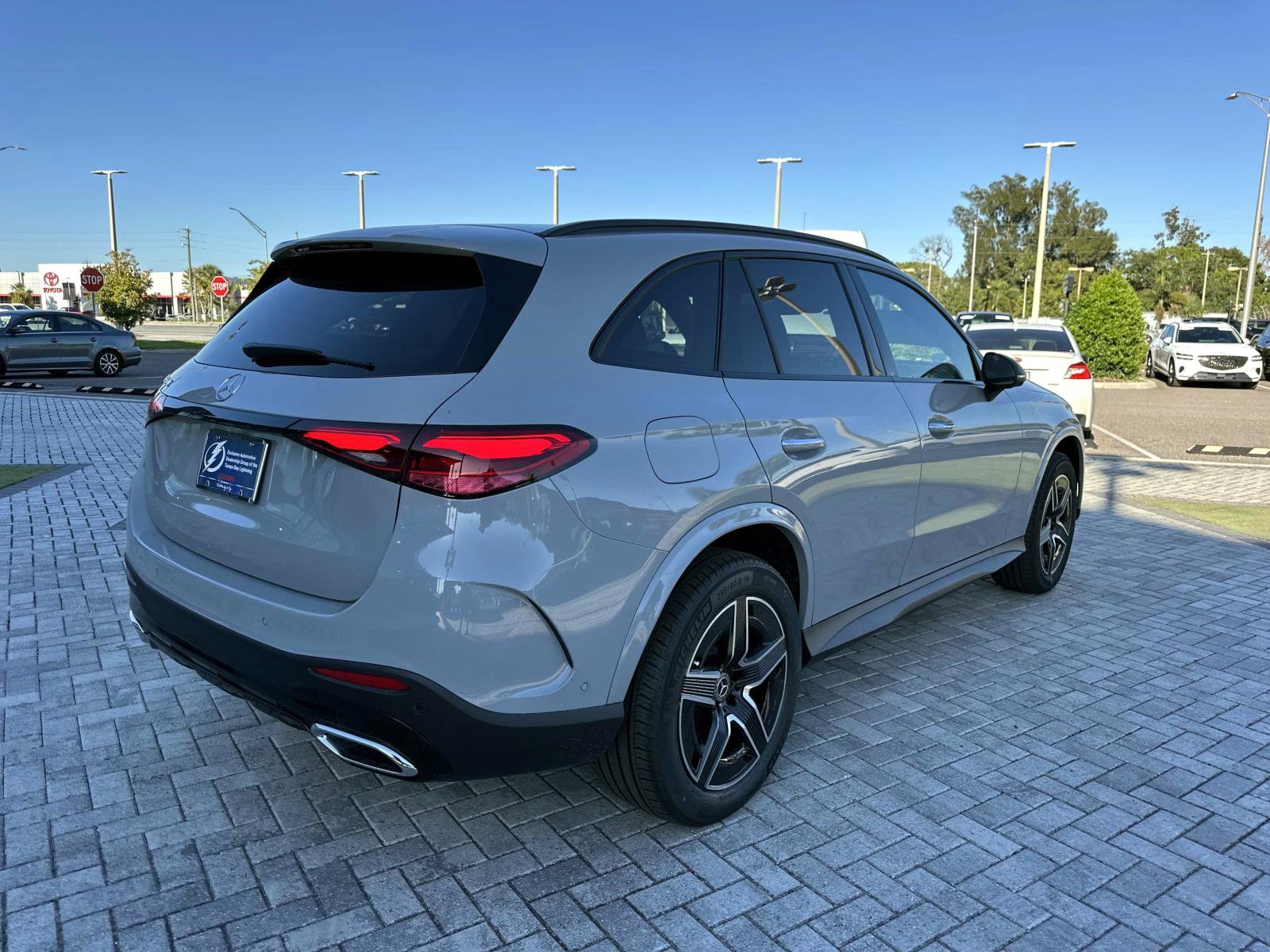 2026 Mercedes Benz GLC 300 photo 4