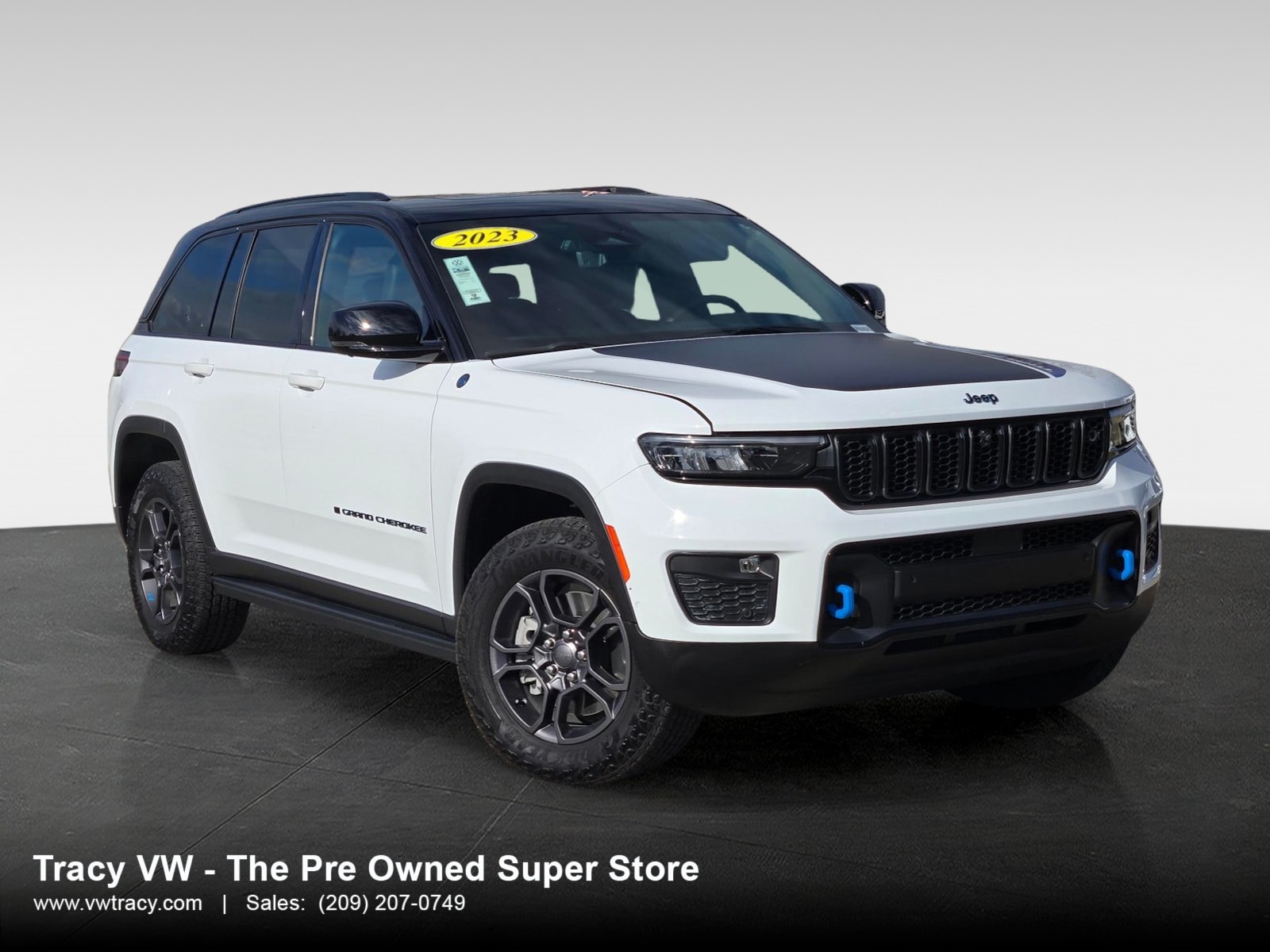 2023 Jeep Grand Cherokee Trailhawk 4xe's photo