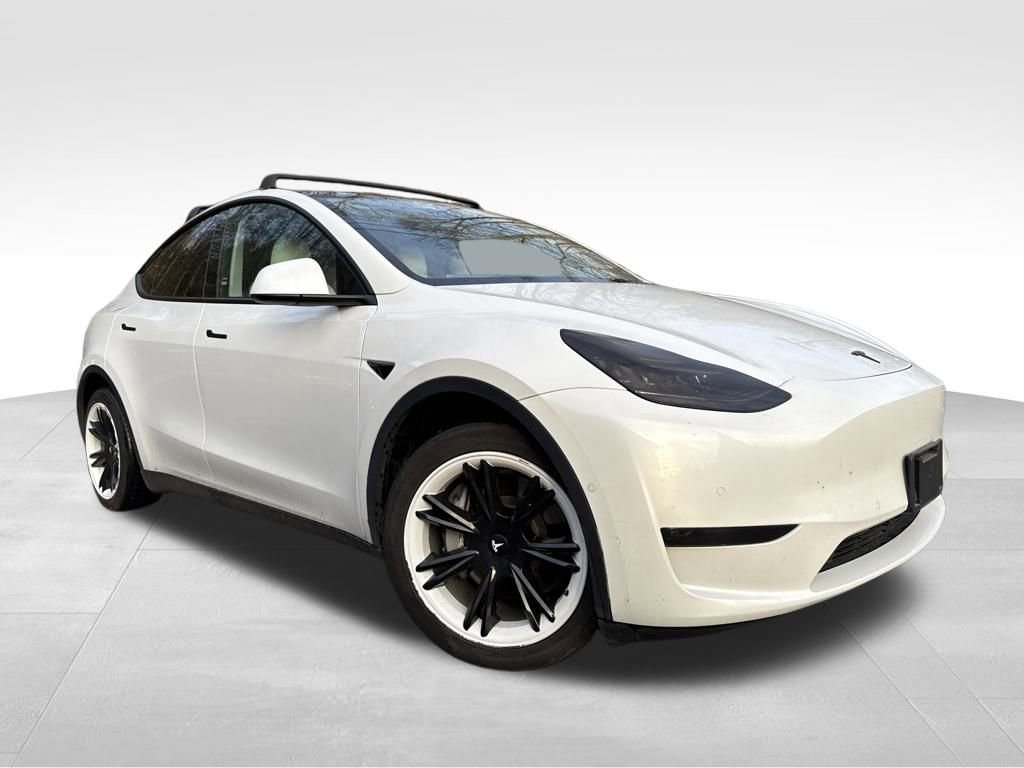2021 Tesla Model Y Long Range's photo