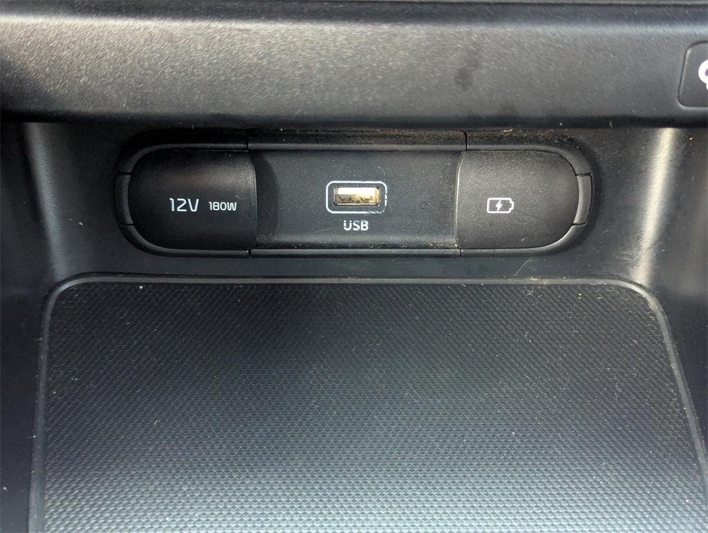 2023 Kia Forte GT-Line photo 14