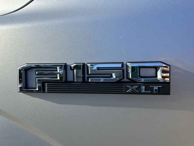 2017 Ford F-150 XLT photo 9