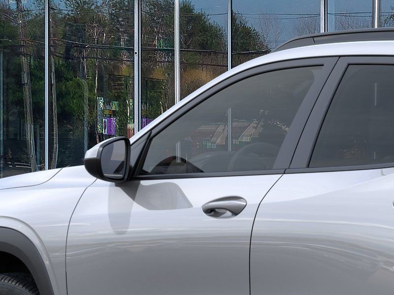 2025 Chevrolet Trax LT photo 11