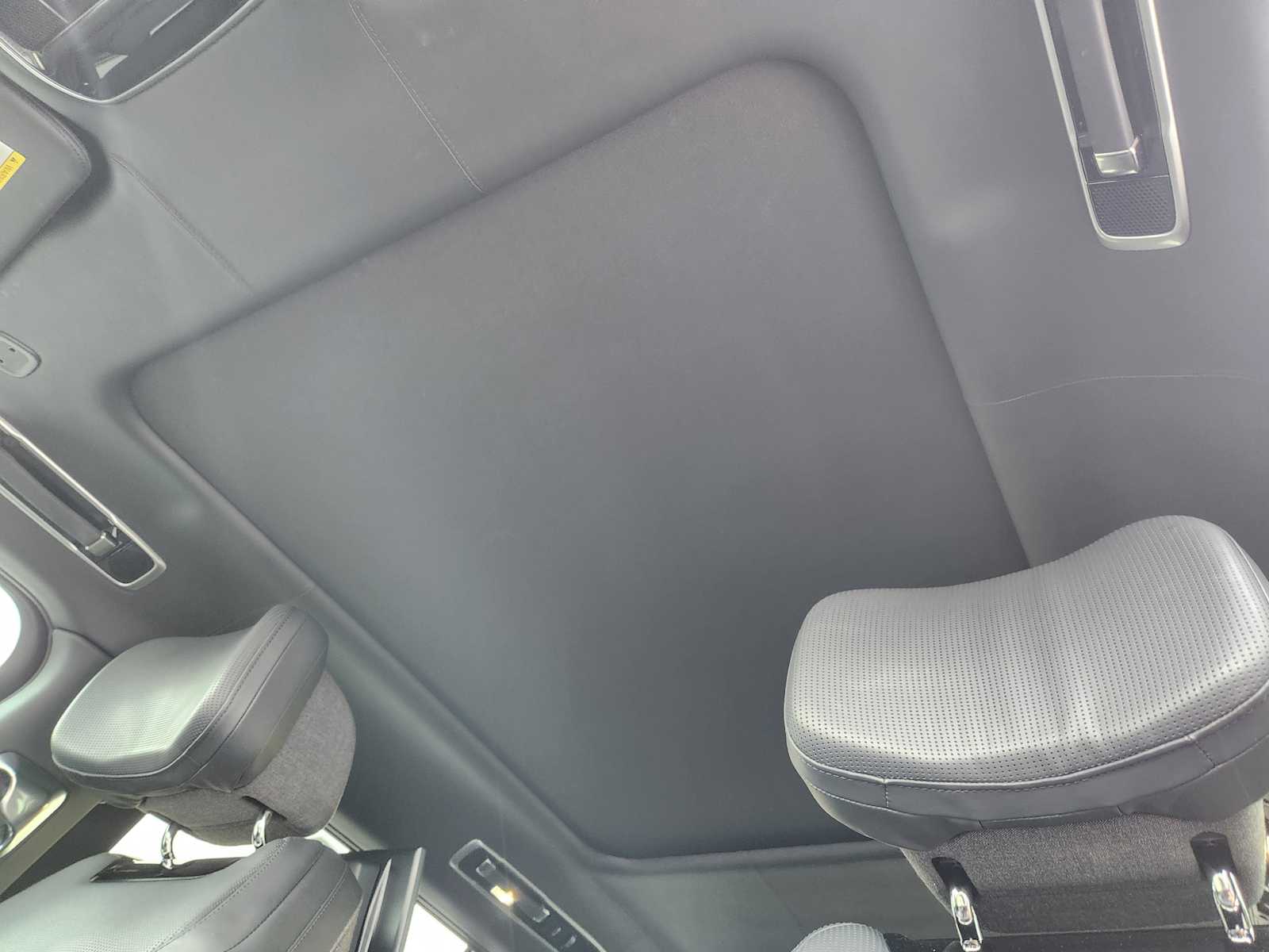 2023 Land Rover Range Rover SV photo 23
