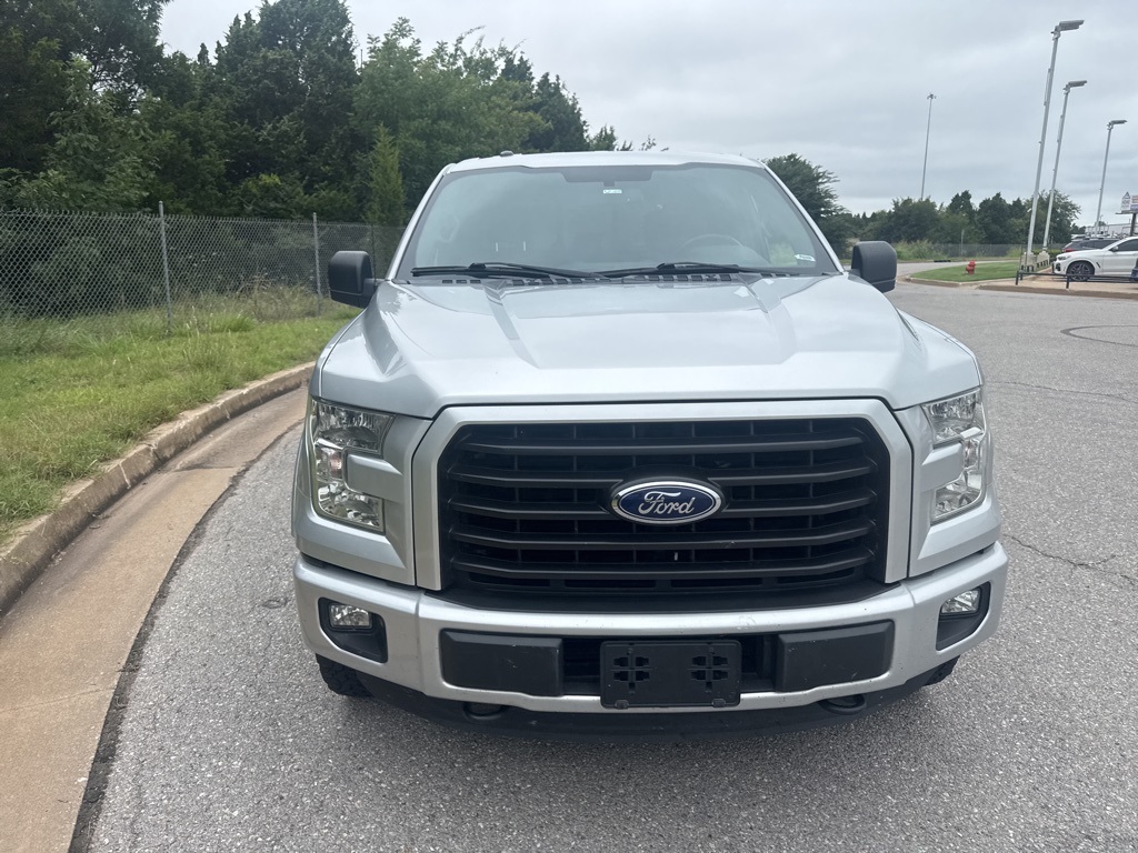 2015 Ford F-150 XLT photo 4