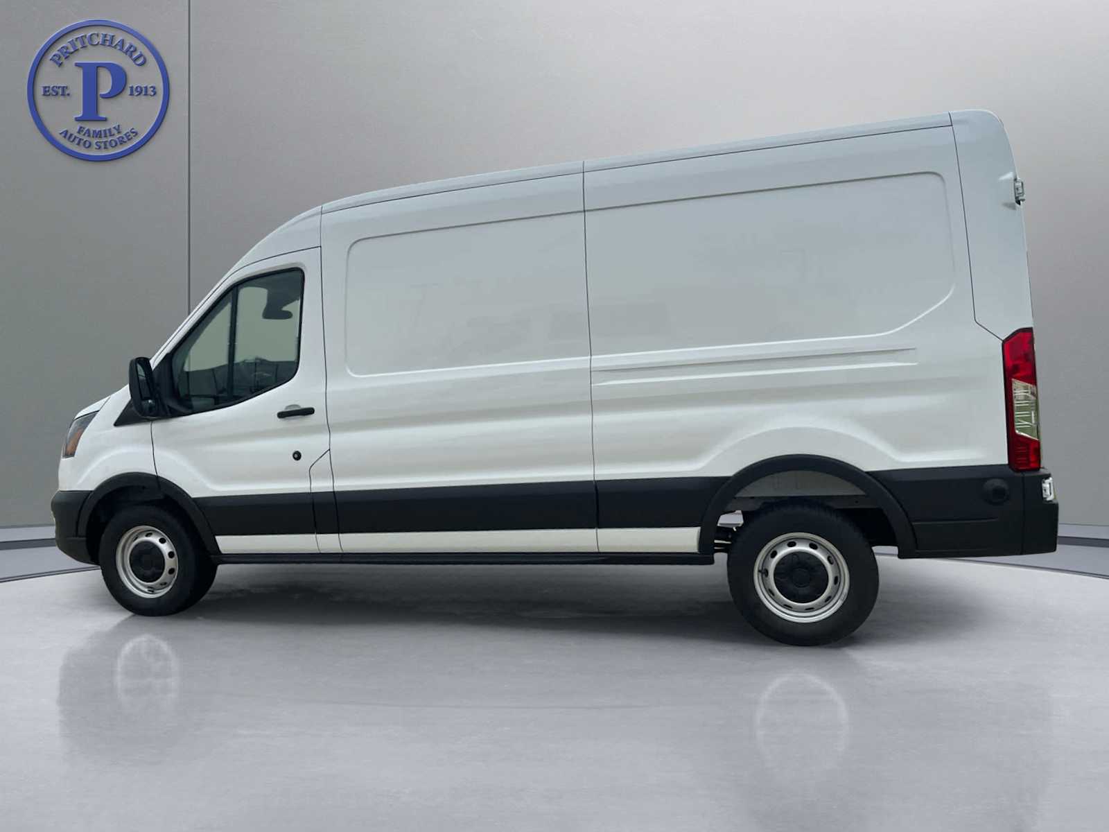2025 Ford Transit Cargo Van photo 4