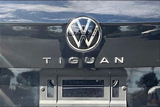 2022 Volkswagen Tiguan SE R-Line Black photo 21