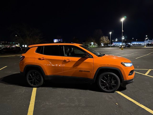 2026 Jeep Compass Latitude Altitude photo 3