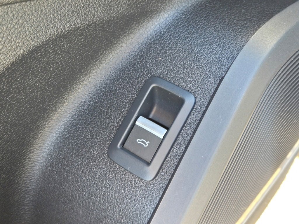 2020 Audi Q5 45 Premium Plus photo 25