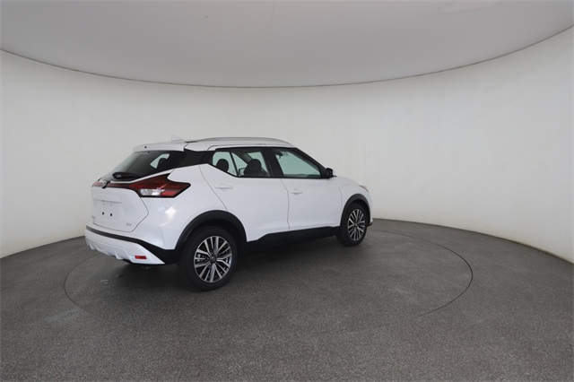 2021 Nissan Kicks SV photo 19