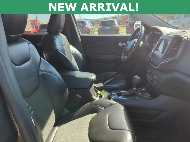 2020 Jeep Cherokee Altitude photo 9