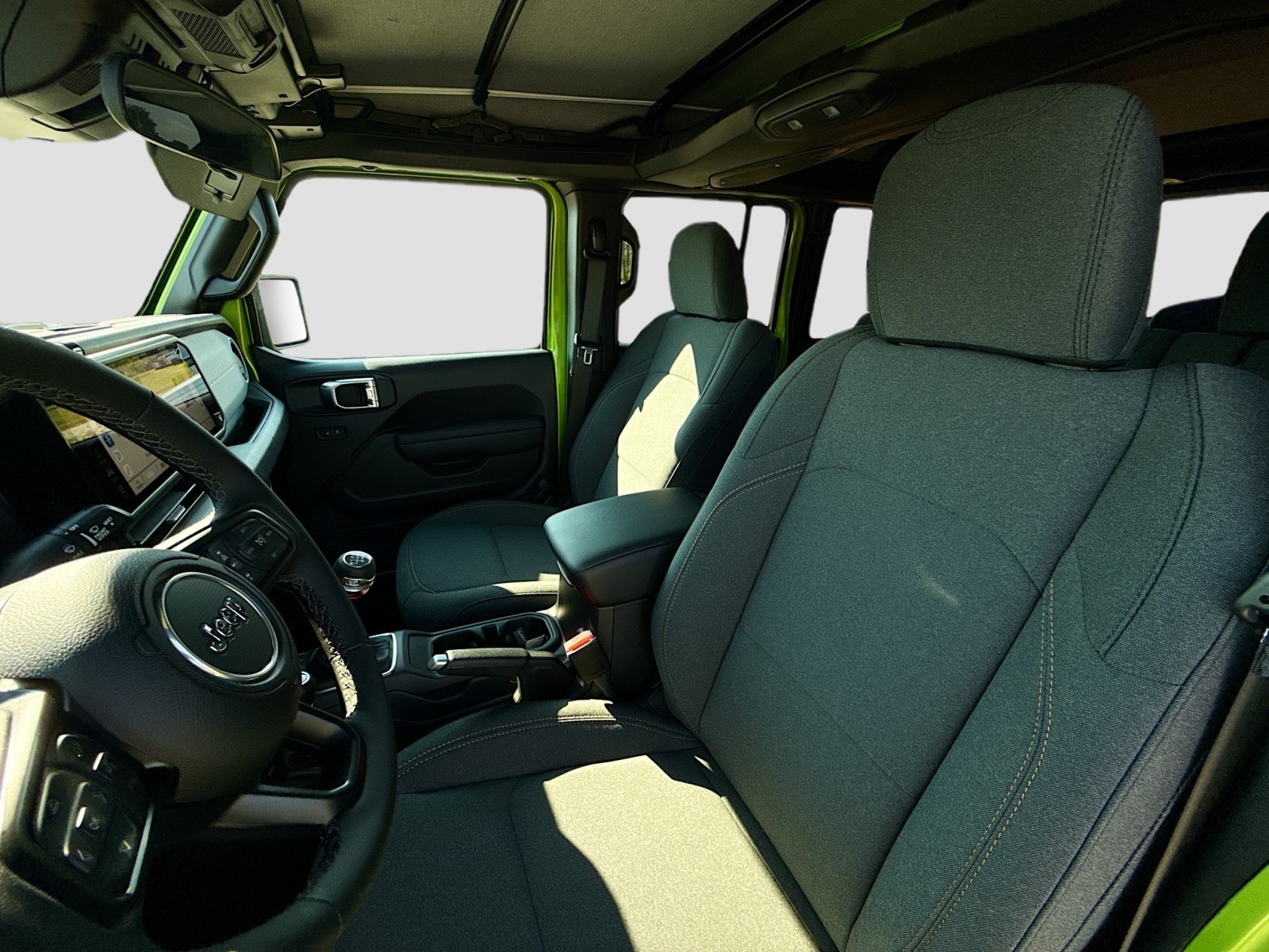 2025 Jeep Wrangler Willys photo 17