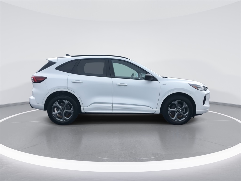 2023 Ford Escape ST-Line photo 9