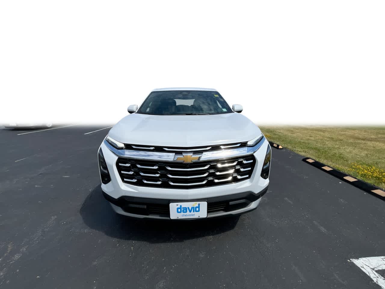 2026 Chevrolet Equinox LT photo 3