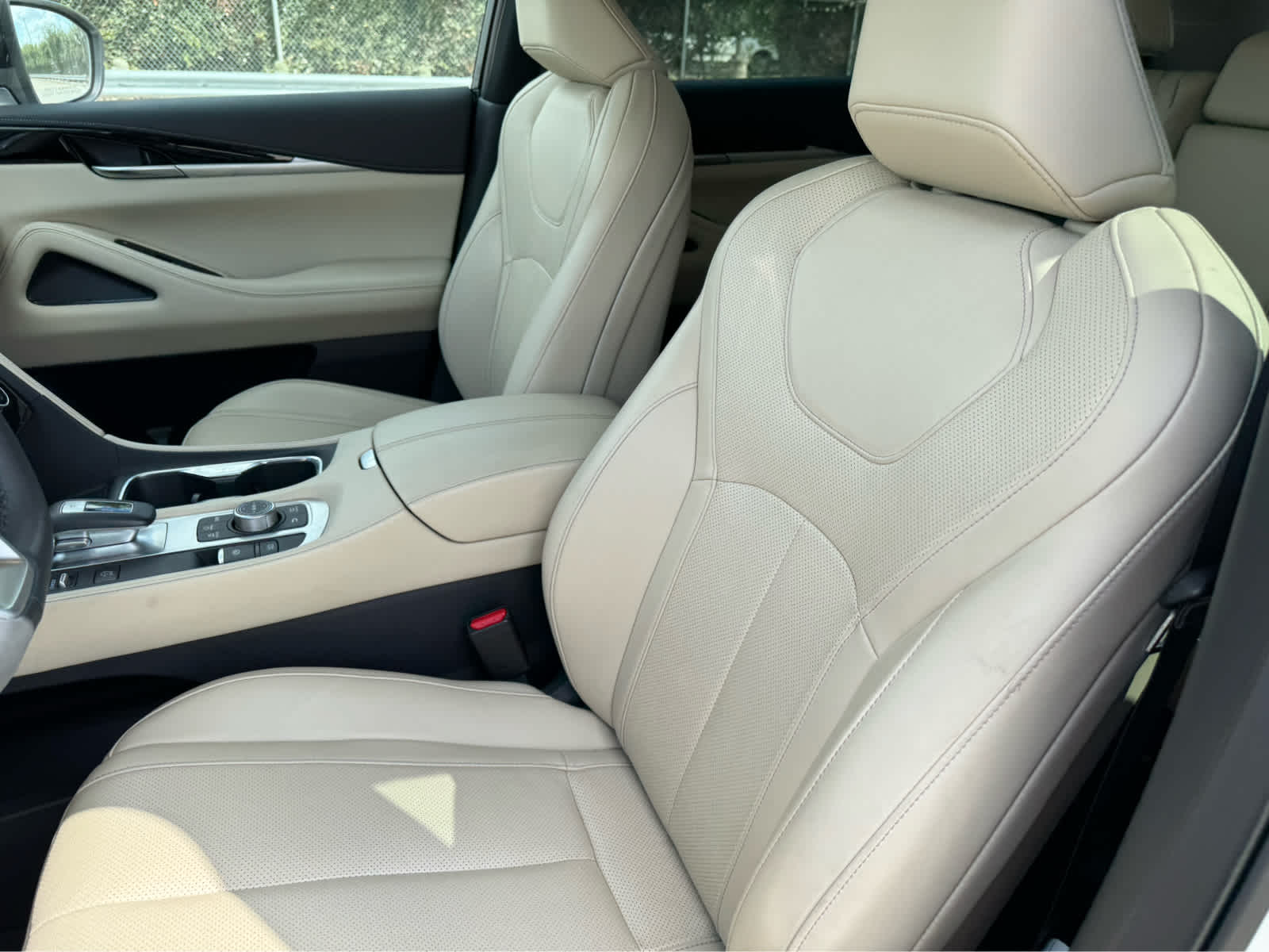 2025 Infiniti QX60 Pure photo 6