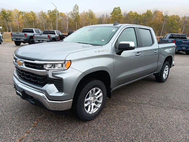 2026 Chevrolet Silverado 1500 LT photo 3