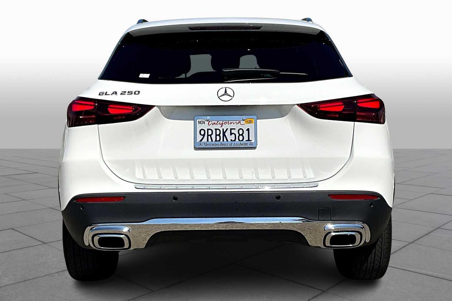 2025 Mercedes Benz GLA 250 photo 4