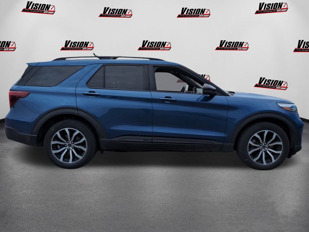 2020 Ford Explorer ST photo 4